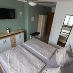 Village 招待所 萨勒河畔瑙姆堡